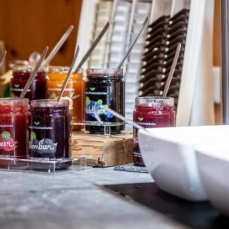 Отель Naturhotel Tandler