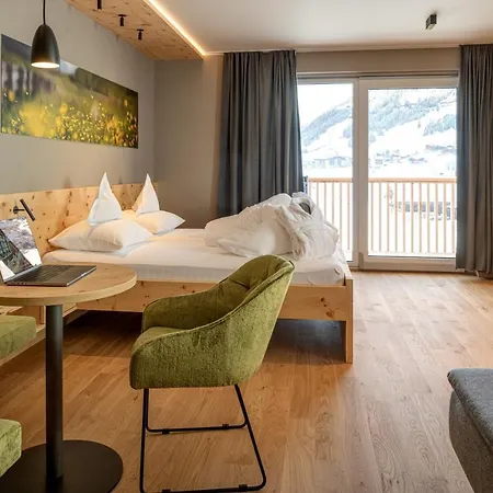 Отель Naturhotel Tandler 4*