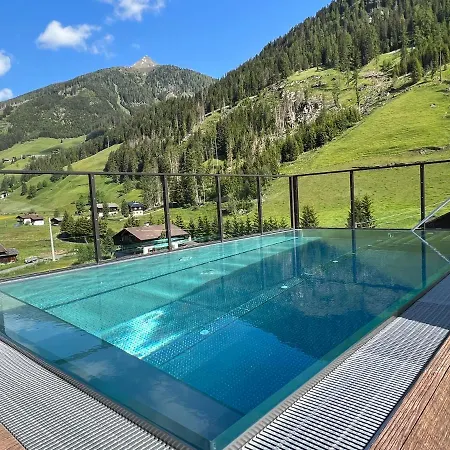 Szálloda Naturhotel Tandler 4*